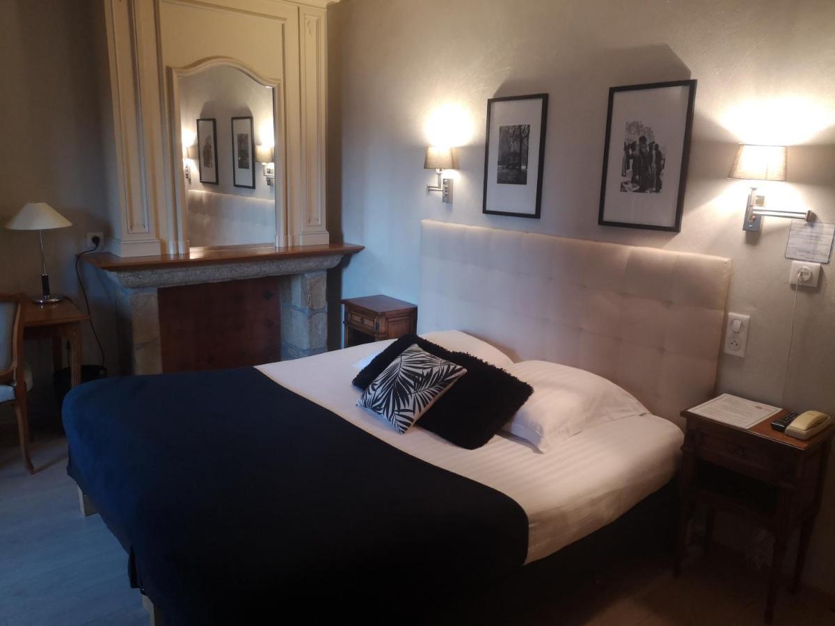 Hotel Les Deux Magots 라로슈베르나르 외부 사진