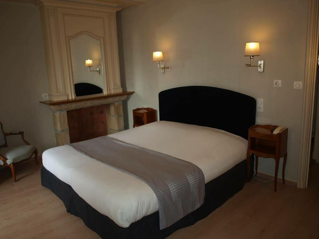 Hotel Les Deux Magots 라로슈베르나르 외부 사진